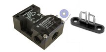 Schmersal-2 geforceerd deurcontact AZ15ZVK-1476-5/2036-4, 75x52x30mm, met brugstuk (DC21-60-020).